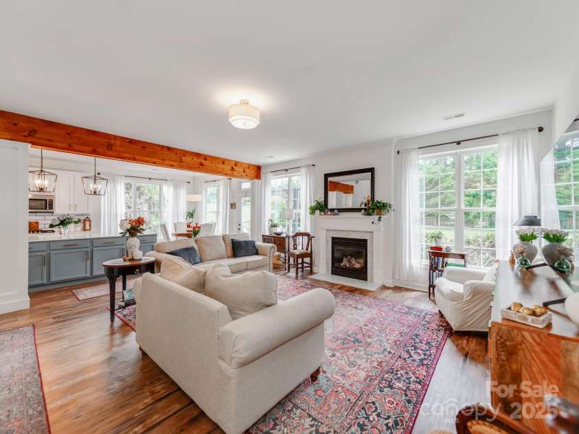 1605 Ambergate Drive, Waxhaw, NC 28173.  MLS# CAR4273160, YatesRealty ID 23131. 