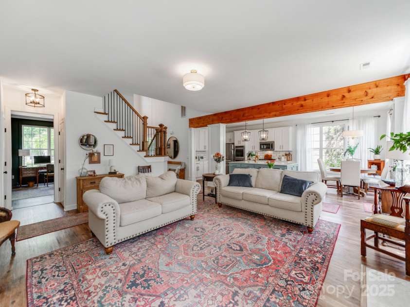 1605 Ambergate Drive, Waxhaw, NC 28173.  MLS# CAR4273160, YatesRealty ID 23131. 