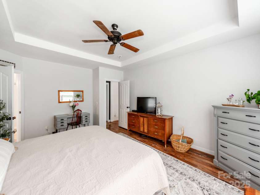 1605 Ambergate Drive, Waxhaw, NC 28173.  MLS# CAR4273160, YatesRealty ID 23131. 