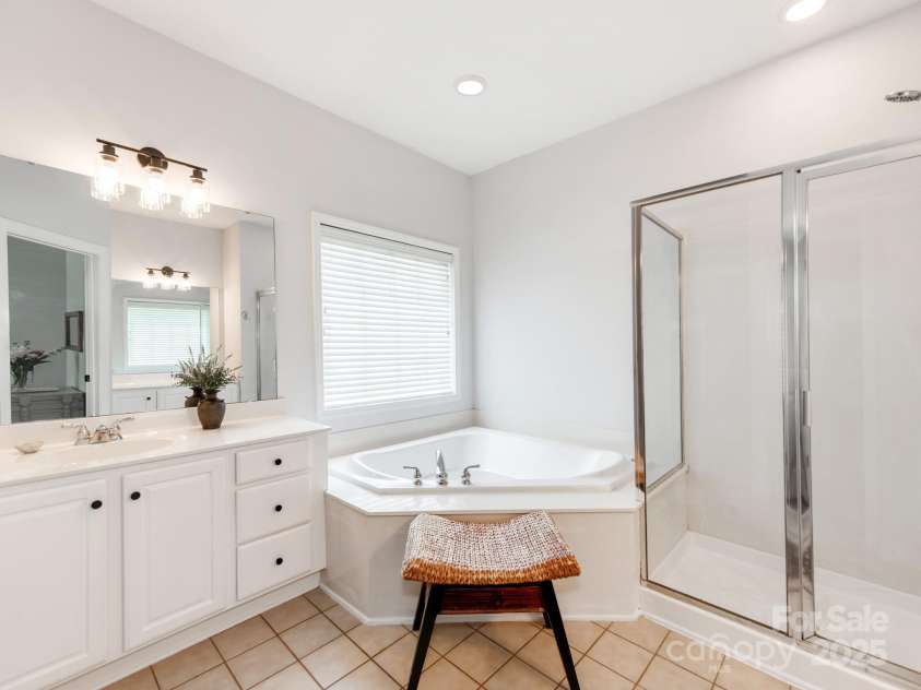 1605 Ambergate Drive, Waxhaw, NC 28173.  MLS# CAR4273160, YatesRealty ID 23131. 