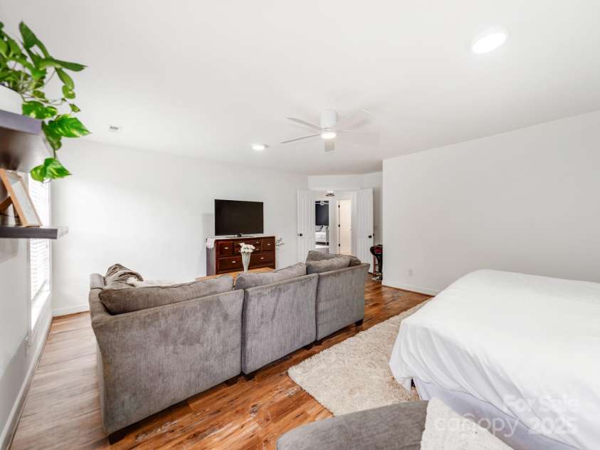 1605 Ambergate Drive, Waxhaw, NC 28173.  MLS# CAR4273160, YatesRealty ID 23131. 