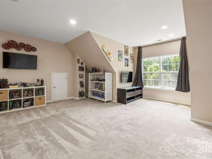 128 Sugar Thyme Lane, Mooresville, NC 28115.  MLS# CAR4266649, YatesRealty ID 23132. 