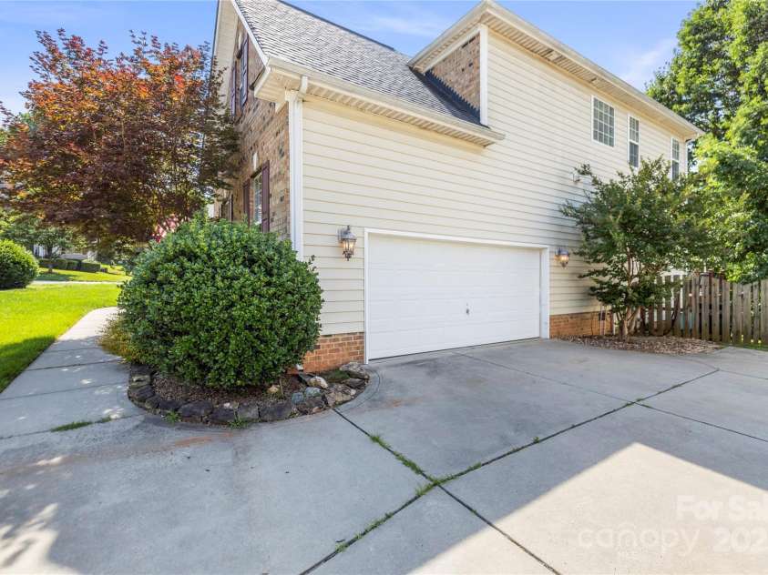 128 Sugar Thyme Lane, Mooresville, NC 28115.  MLS# CAR4266649, YatesRealty ID 23132. 