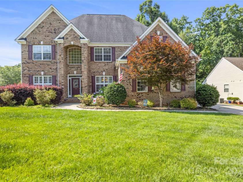 128 Sugar Thyme Lane, Mooresville, NC 28115.  MLS# CAR4266649, YatesRealty ID 23132. Welcome home to 128 Sugar Thyme lane, Mooresville