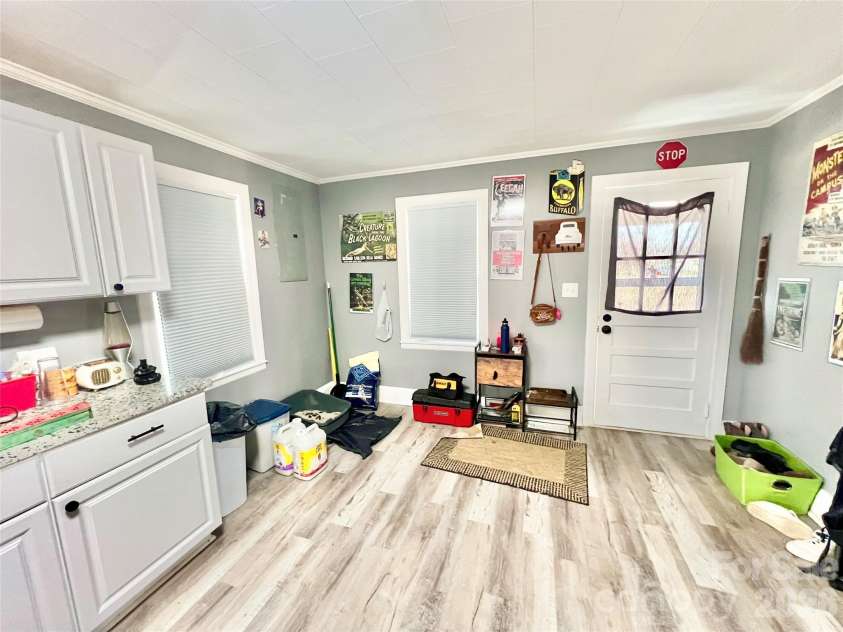 5528 Elkin Highway, North Wilkesboro, NC 28659.  MLS# CAR4357607, YatesRealty ID 23132. 