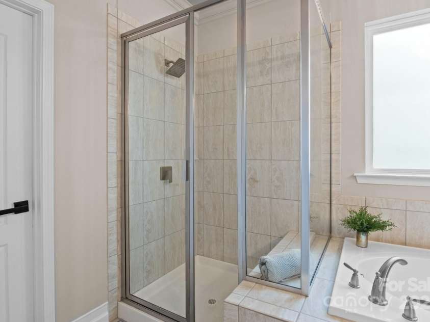 2007 Bishops Court, Cornelius, NC 28031.  MLS# CAR4257347, YatesRealty ID 23133. 