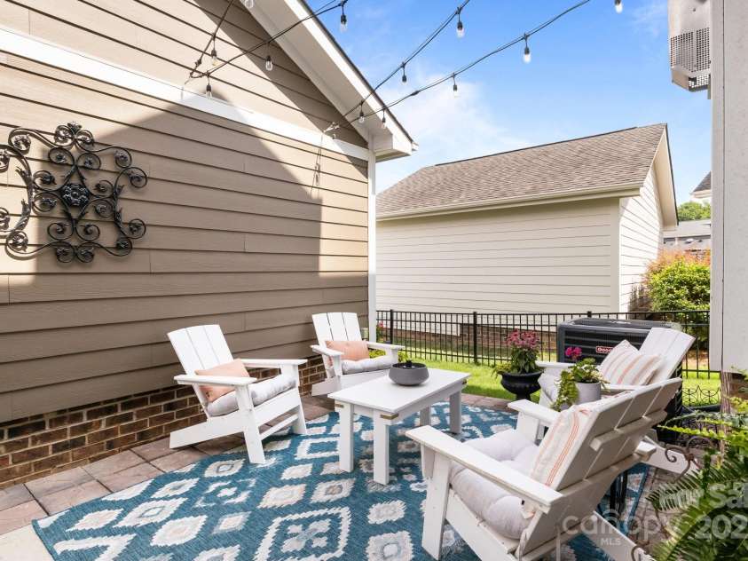 2007 Bishops Court, Cornelius, NC 28031.  MLS# CAR4257347, YatesRealty ID 23133. 