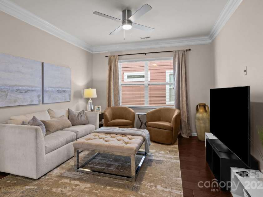 2007 Bishops Court, Cornelius, NC 28031.  MLS# CAR4257347, YatesRealty ID 23133. Nice sized Loft area w/ hardwoods and crown molding.