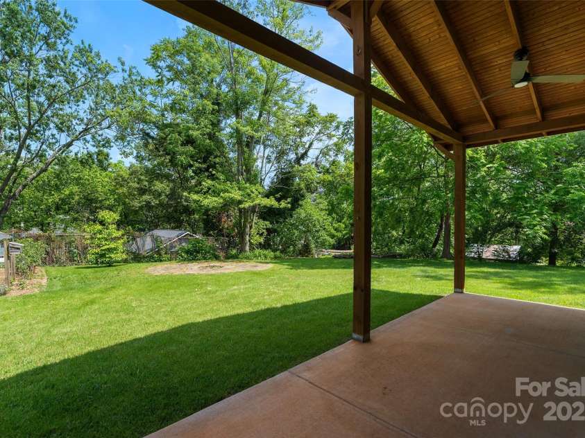 146 Swannanoa Avenue, Asheville, NC 28806.  MLS# CAR4264660, YatesRealty ID 23134. 