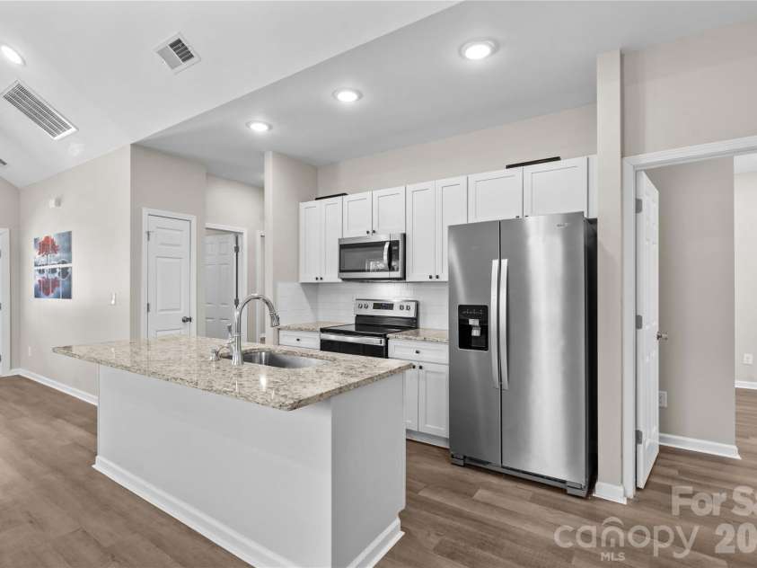 412 Royal Street, Salisbury, NC 28144.  MLS# CAR4374778, YatesRealty ID 23134. 