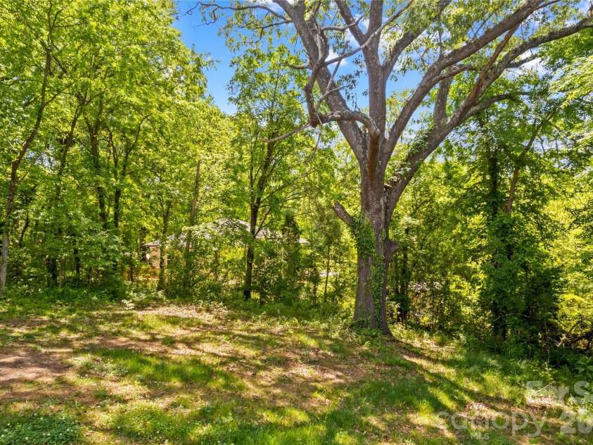 412 Royal Street, Salisbury, NC 28144.  MLS# CAR4374778, YatesRealty ID 23134. 