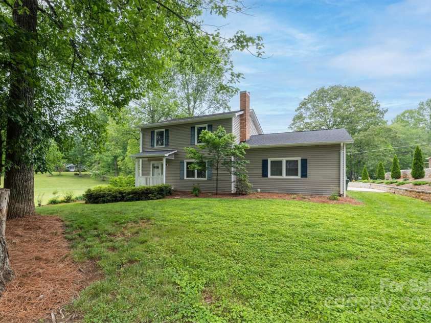 206 Hudson Cajah Mountain Road, Hudson, NC 28638.  MLS# CAR4252471, YatesRealty ID 23135. 