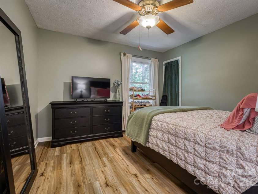 206 Hudson Cajah Mountain Road, Hudson, NC 28638.  MLS# CAR4252471, YatesRealty ID 23135. 