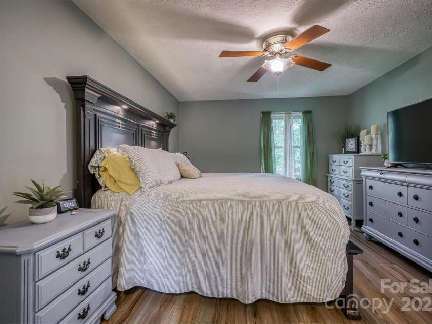 206 Hudson Cajah Mountain Road, Hudson, NC 28638.  MLS# CAR4252471, YatesRealty ID 23135. 