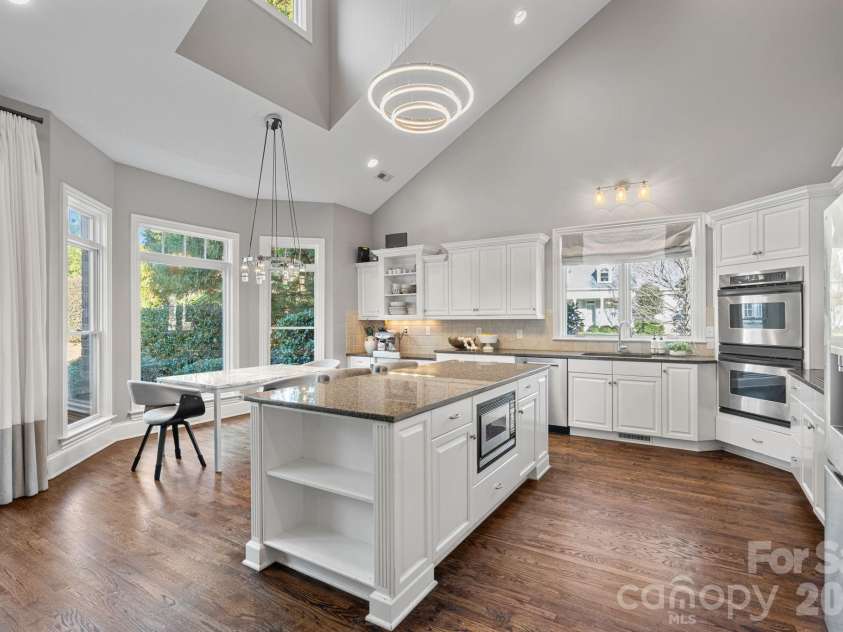 18823 Peninsula Cove Lane, Cornelius, NC 28031.  MLS# CAR4333628, YatesRealty ID 23136. 