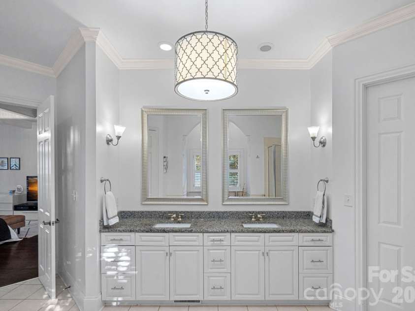 18823 Peninsula Cove Lane, Cornelius, NC 28031.  MLS# CAR4333628, YatesRealty ID 23136. 