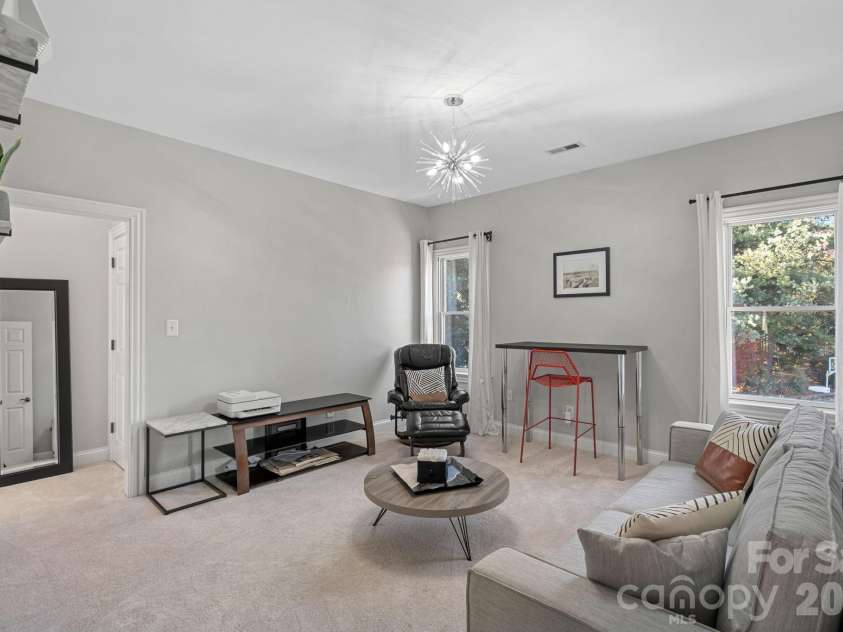 18823 Peninsula Cove Lane, Cornelius, NC 28031.  MLS# CAR4333628, YatesRealty ID 23136. 