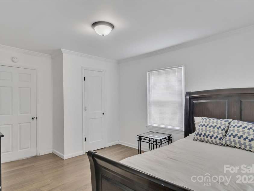 123 Farmview Street, Gastonia, NC 28054.  MLS# CAR4270483, YatesRealty ID 23137. 