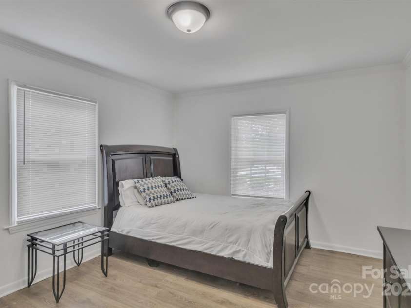 123 Farmview Street, Gastonia, NC 28054.  MLS# CAR4270483, YatesRealty ID 23137. 