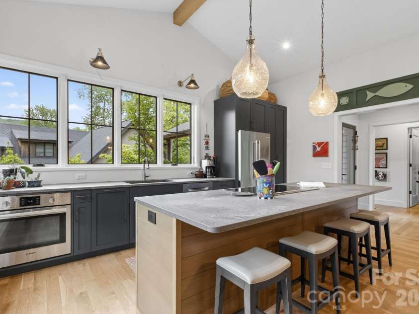 18 Wordsworth Road, Black Mountain, NC 28711.  MLS# CAR4377093, YatesRealty ID 23137. Kitchen with premium Bosch Appliances