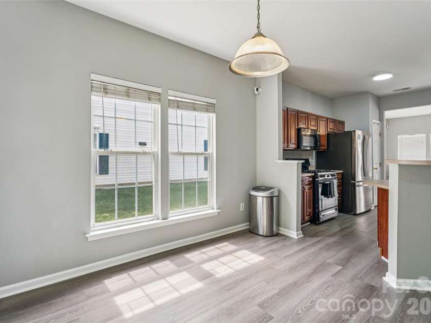 7125 Flying Scotsman Drive, Charlotte, NC 28213.  MLS# CAR4345317, YatesRealty ID 23139. 