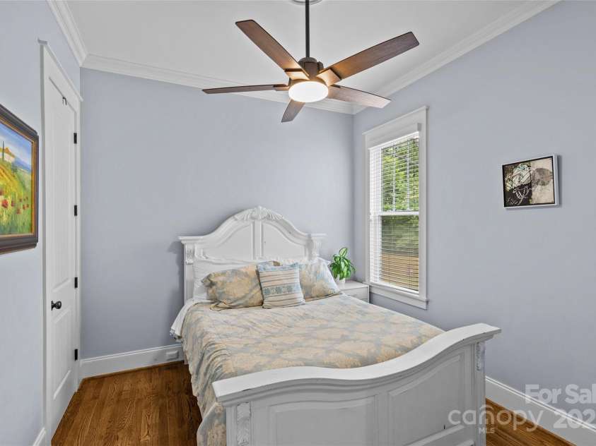 2617 Bay Street, Charlotte, NC 28205.  MLS# CAR4253952, YatesRealty ID 23141. 