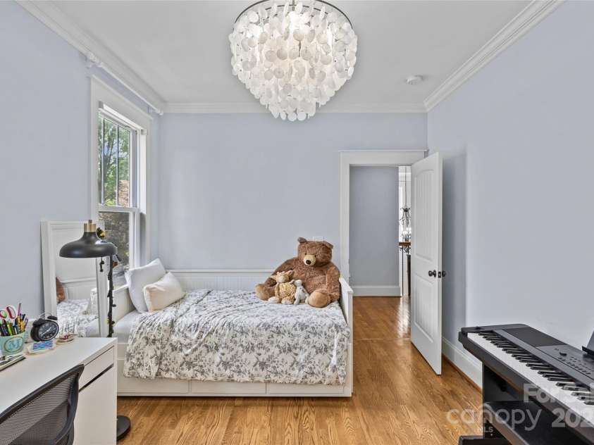 2617 Bay Street, Charlotte, NC 28205.  MLS# CAR4253952, YatesRealty ID 23141. 