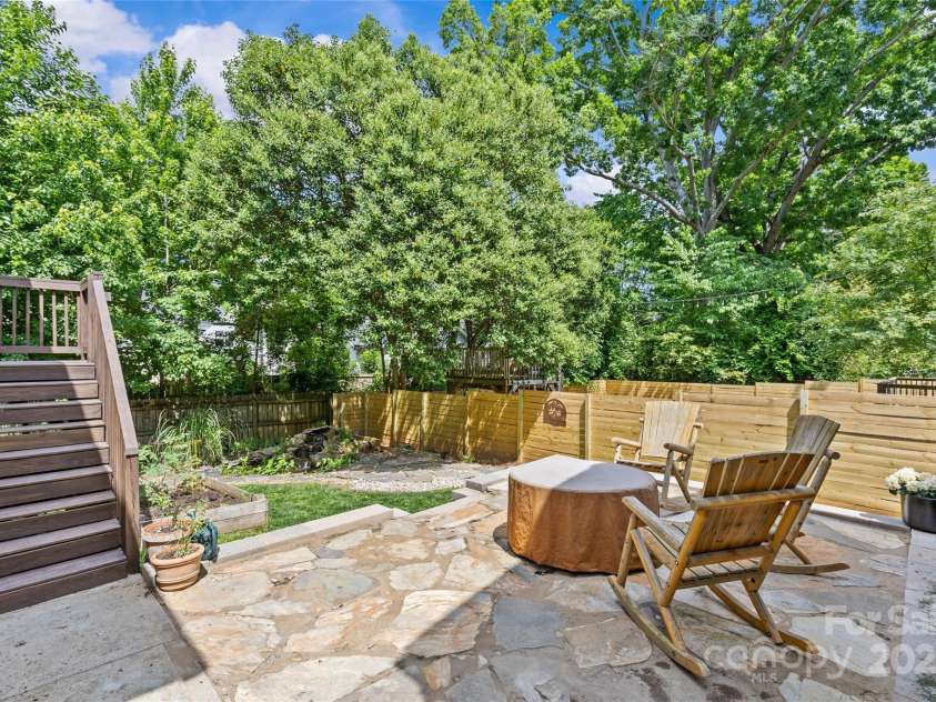 2617 Bay Street, Charlotte, NC 28205.  MLS# CAR4253952, YatesRealty ID 23141. 