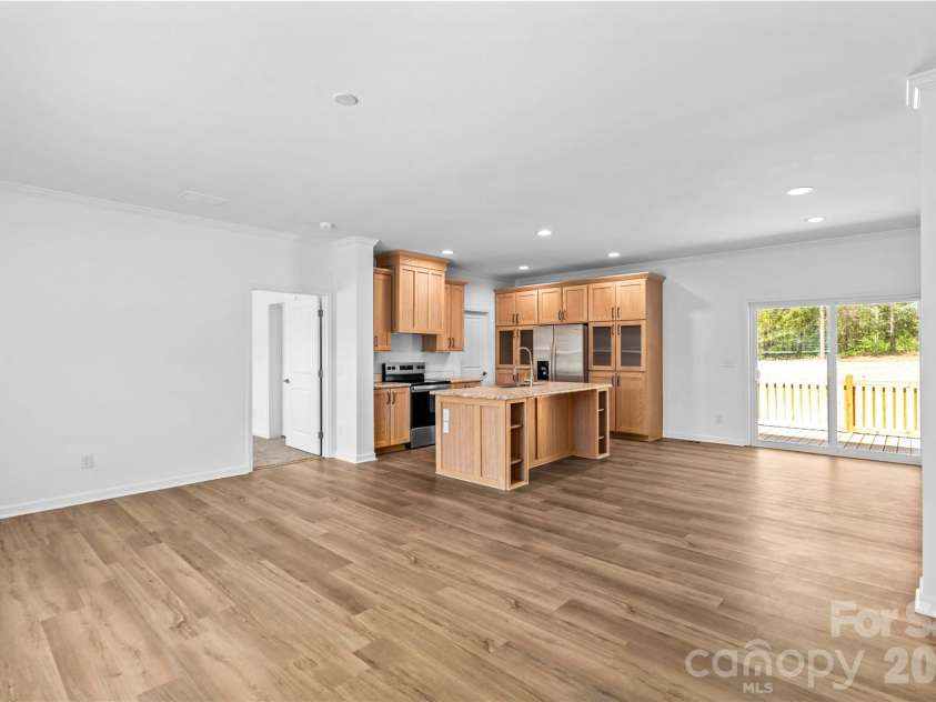 6040 Bridges Street, Catawba, NC 28609.  MLS# CAR4373131, YatesRealty ID 23143. 