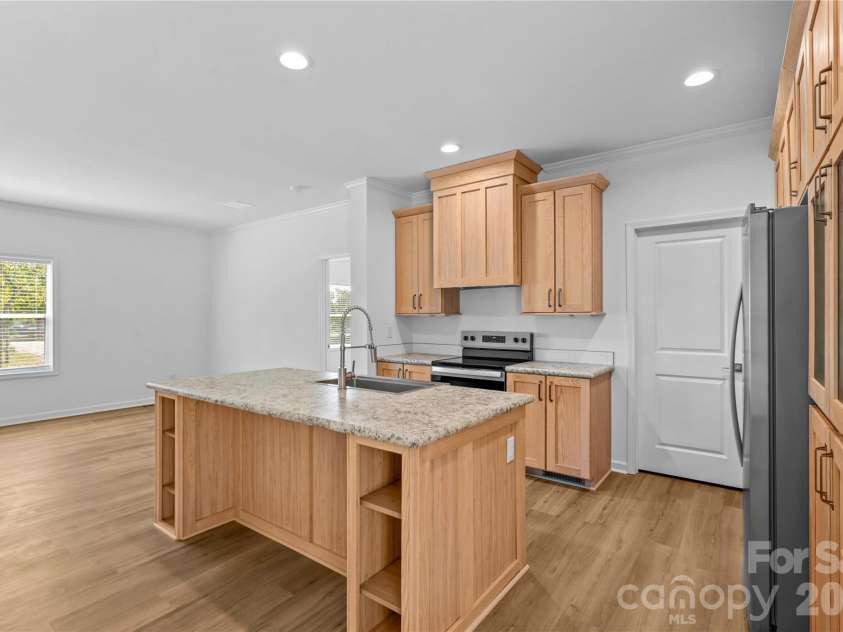 6040 Bridges Street, Catawba, NC 28609.  MLS# CAR4373131, YatesRealty ID 23143. 