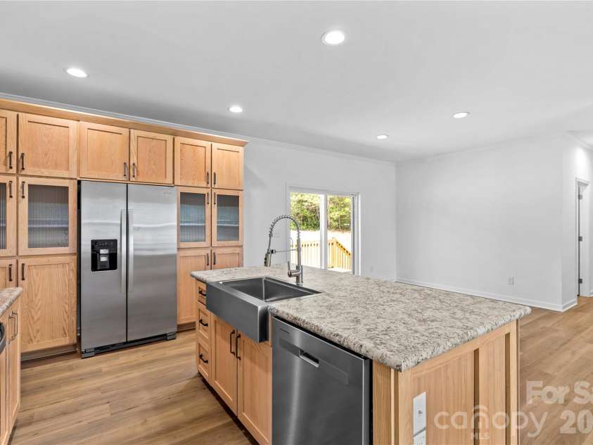 6040 Bridges Street, Catawba, NC 28609.  MLS# CAR4373131, YatesRealty ID 23143. 