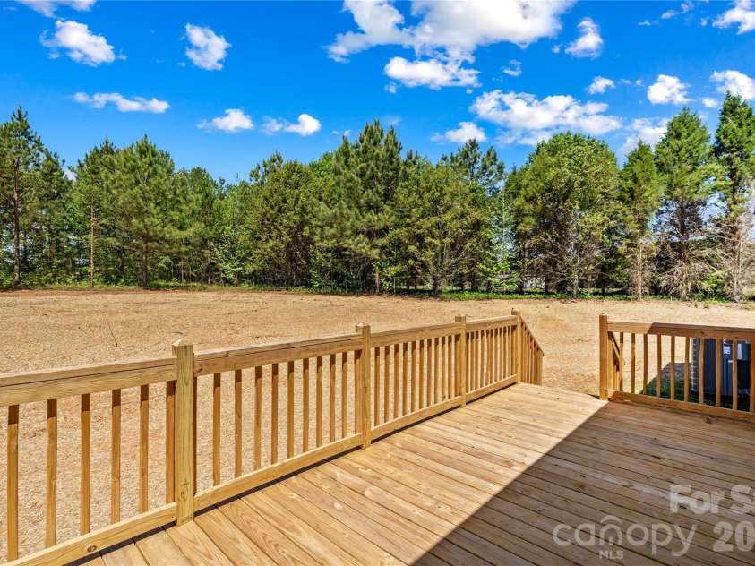 6040 Bridges Street, Catawba, NC 28609.  MLS# CAR4373131, YatesRealty ID 23143. 