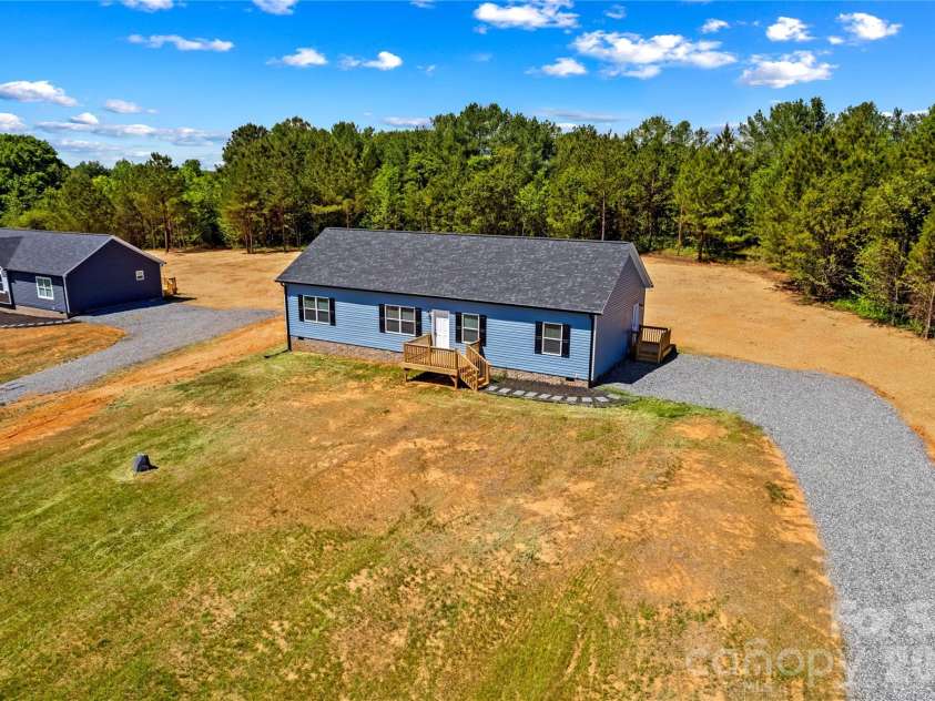 6040 Bridges Street, Catawba, NC 28609.  MLS# CAR4373131, YatesRealty ID 23143. 