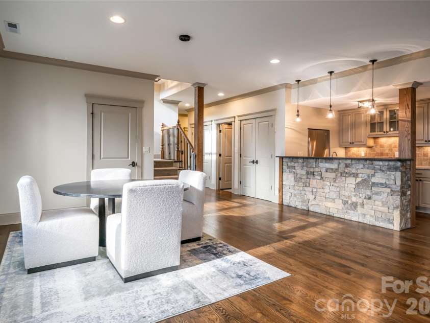 2 Cherokee Orchard Court, Fairview, NC 28730.  MLS# CAR4382110, YatesRealty ID 23144. 
