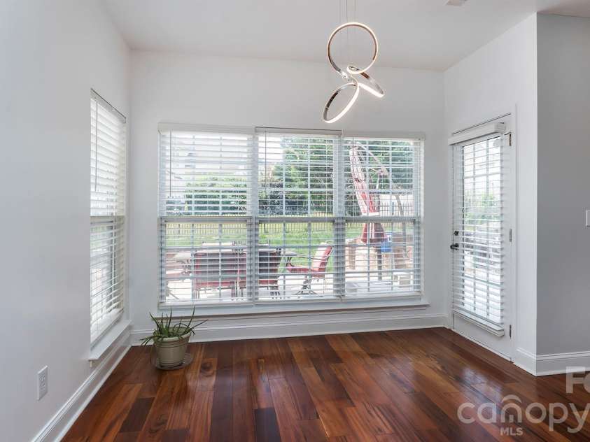 16731 Macanthra Drive, Charlotte, NC 28213.  MLS# CAR4370556, YatesRealty ID 23145. 