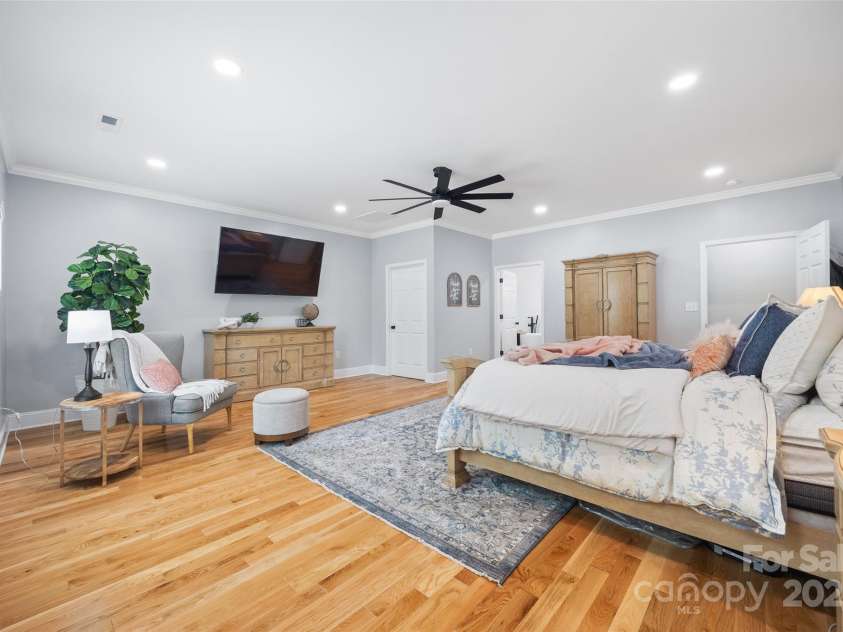 184 Quiet Cove Road, Mooresville, NC 28117.  MLS# CAR4254667, YatesRealty ID 23145. 