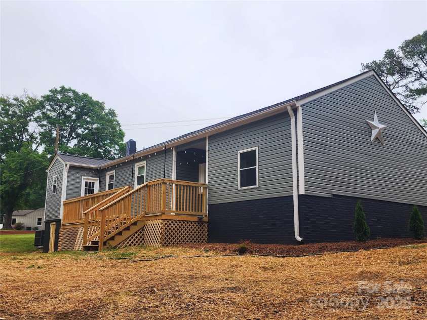 501 Hawthorne Street, Mount Holly, NC 28120.  MLS# CAR4250572, YatesRealty ID 23146. New back deck