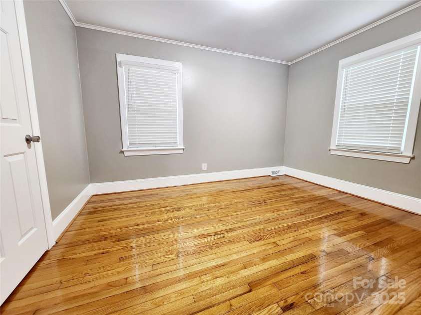 501 Hawthorne Street, Mount Holly, NC 28120.  MLS# CAR4250572, YatesRealty ID 23146. Split floorplan allows for privacy