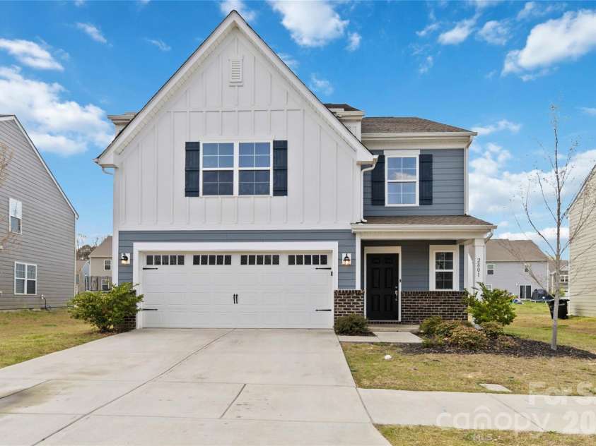 2801 Oldfield Drive, Monroe, NC 28110.  MLS# CAR4361095, YatesRealty ID 23147. 