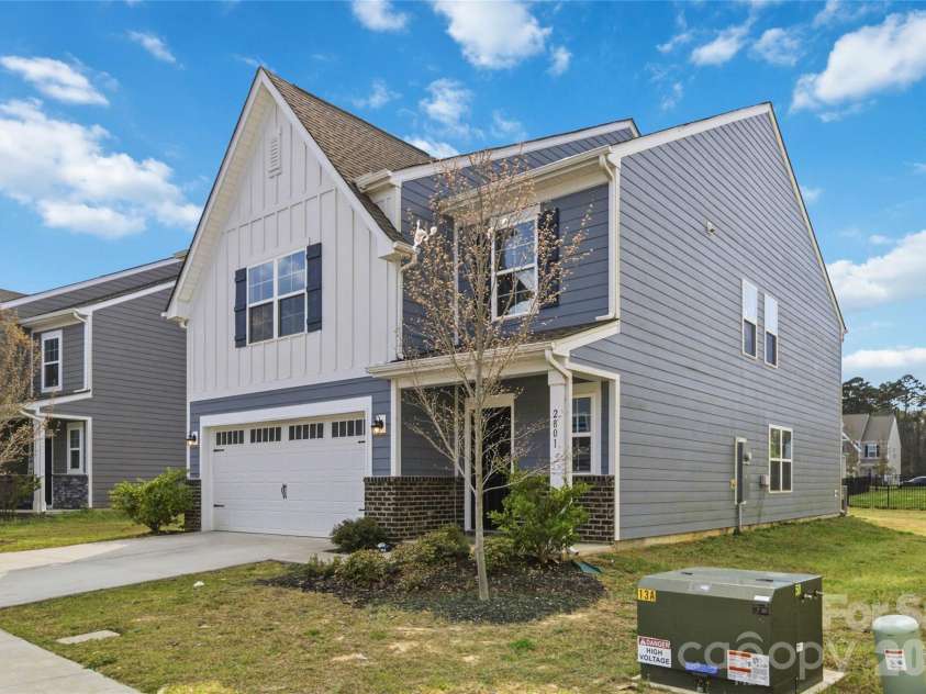 2801 Oldfield Drive, Monroe, NC 28110.  MLS# CAR4361095, YatesRealty ID 23147. 