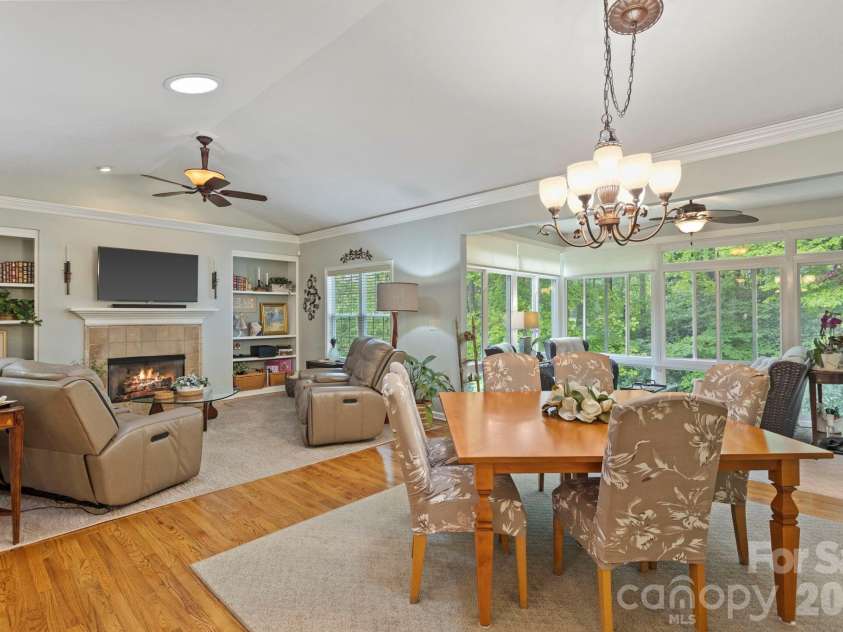 69 Old Pasture Way, Hendersonville, NC 28739.  MLS# CAR4380767, YatesRealty ID 23148. 