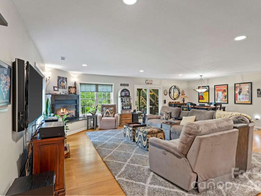 69 Old Pasture Way, Hendersonville, NC 28739.  MLS# CAR4380767, YatesRealty ID 23148. 