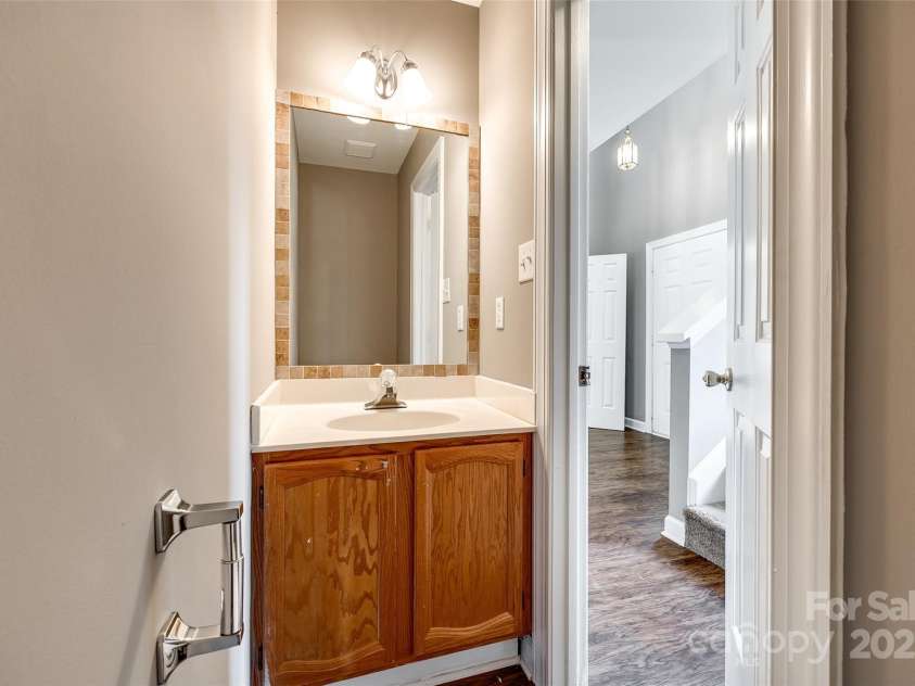 12812 Bradford Hill Lane, Huntersville, NC 28078.  MLS# CAR4271478, YatesRealty ID 23149. 