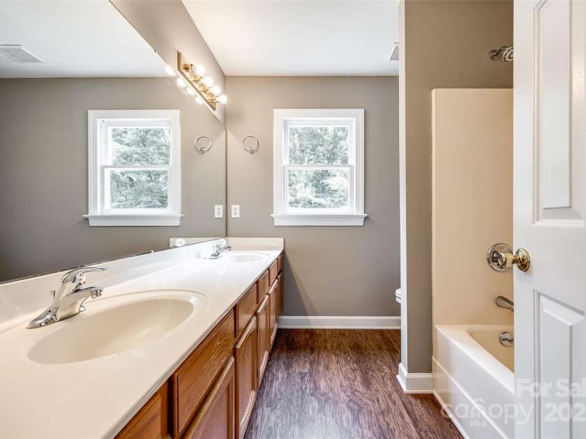 12812 Bradford Hill Lane, Huntersville, NC 28078.  MLS# CAR4271478, YatesRealty ID 23149. 