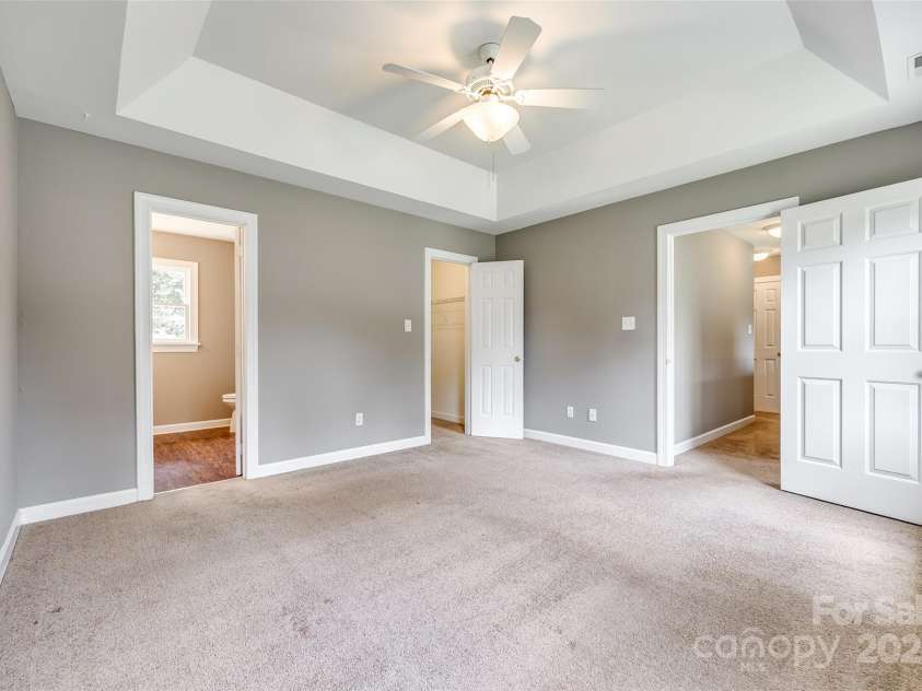 12812 Bradford Hill Lane, Huntersville, NC 28078.  MLS# CAR4271478, YatesRealty ID 23149. 