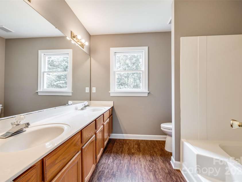 12812 Bradford Hill Lane, Huntersville, NC 28078.  MLS# CAR4271478, YatesRealty ID 23149. 
