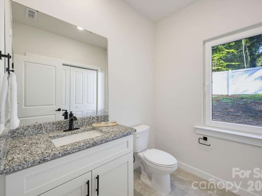 4147 2nd Street, Hickory, NC 28601.  MLS# CAR4416601, YatesRealty ID 23149. 
