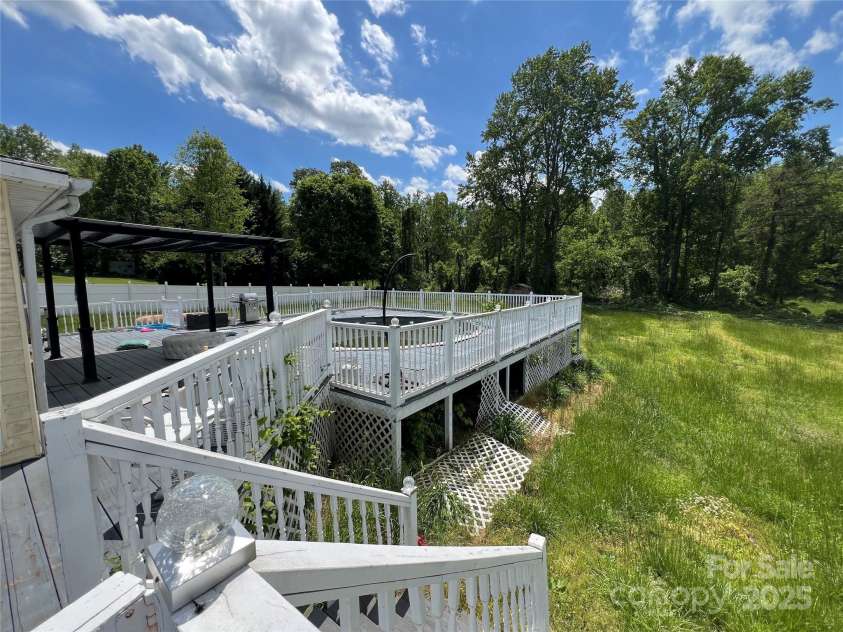 169 Meadow Creek Drive, Forest City, NC 28043.  MLS# CAR4252939, YatesRealty ID 23151. 