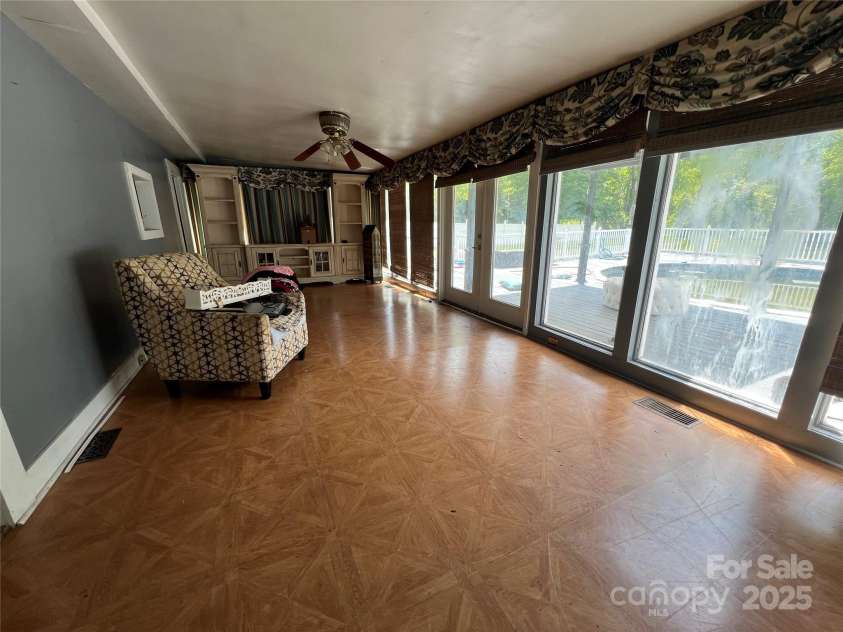 169 Meadow Creek Drive, Forest City, NC 28043.  MLS# CAR4252939, YatesRealty ID 23151. 