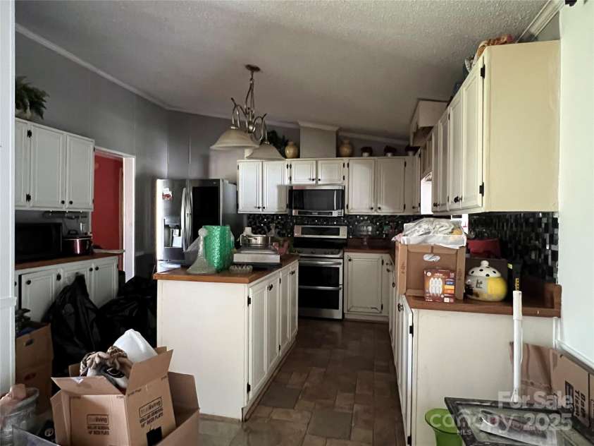 169 Meadow Creek Drive, Forest City, NC 28043.  MLS# CAR4252939, YatesRealty ID 23151. 